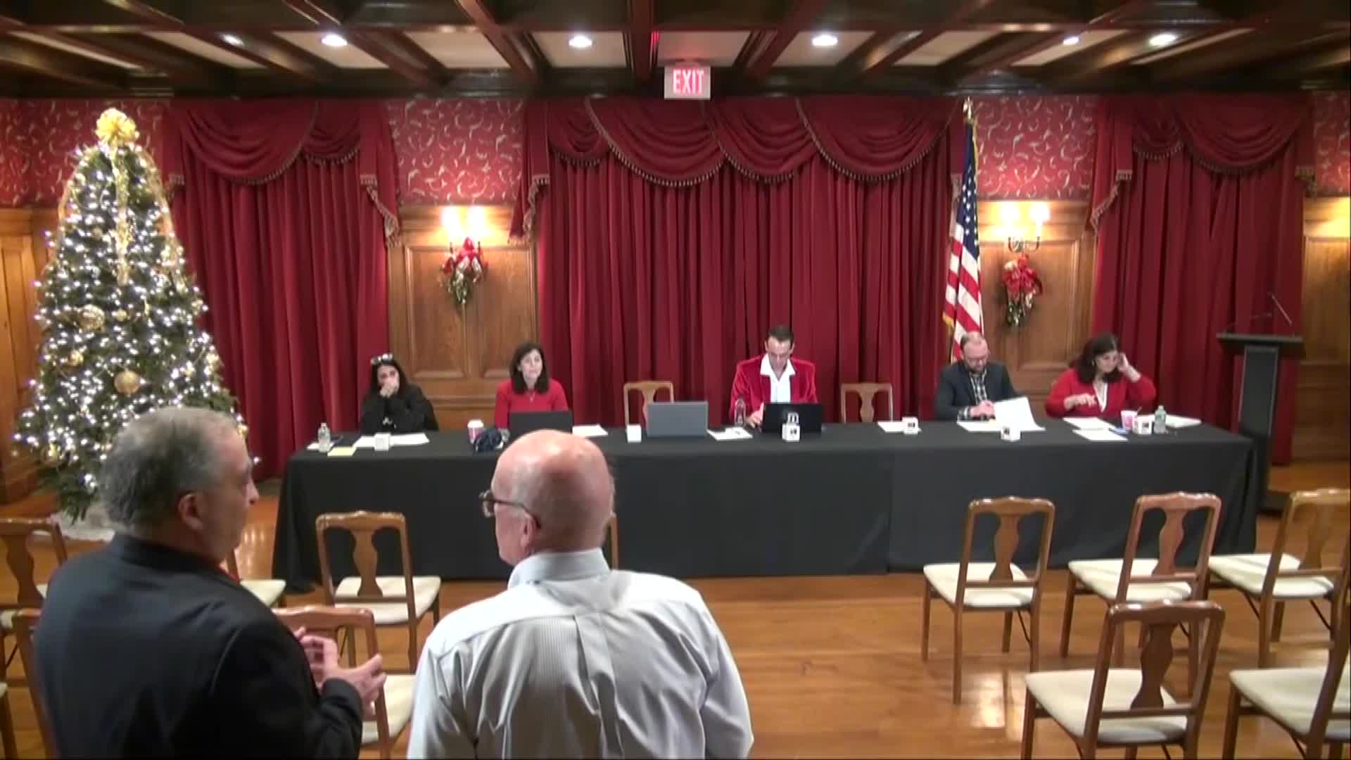 Thumbnail image for Live from The Endicott Estate -SELECT BOARD-December 11, 2024