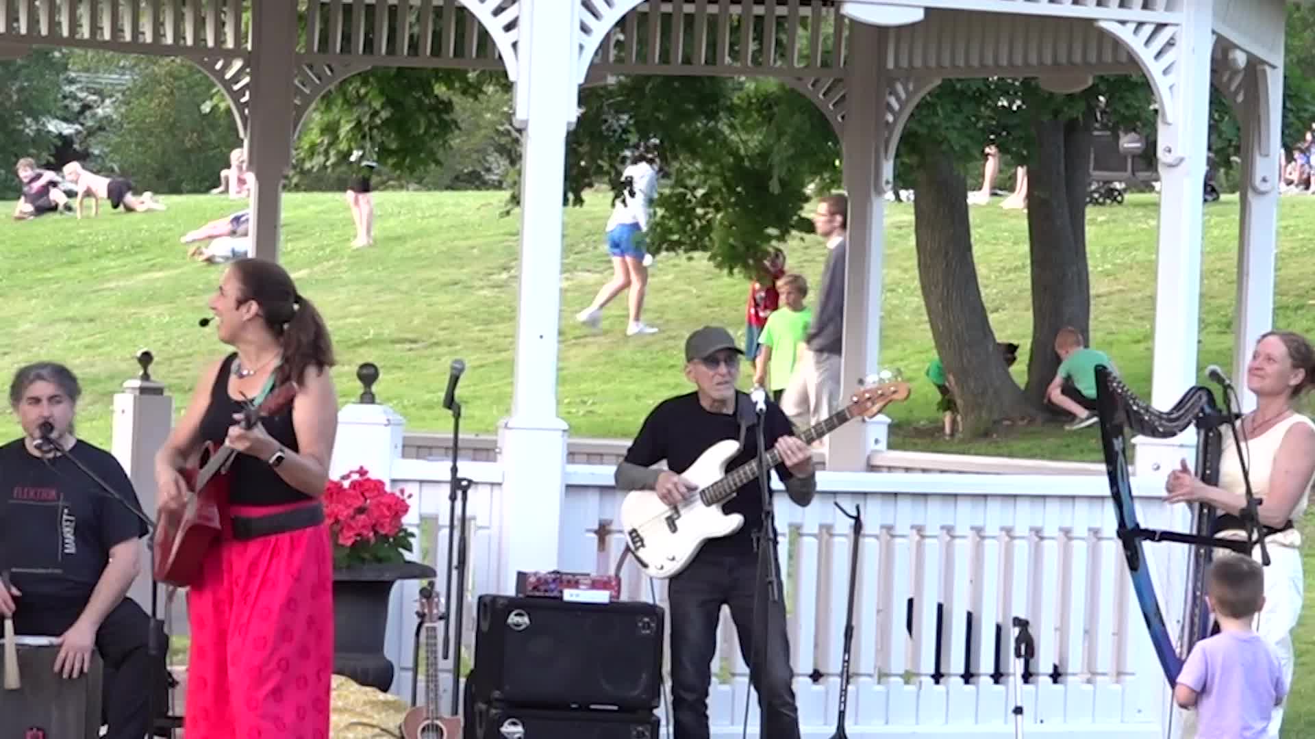 Thumbnail image for The Endicott Estate Summer Concerts 2025 - VANESSA TRIEN and THE JUMPING MONKEYS