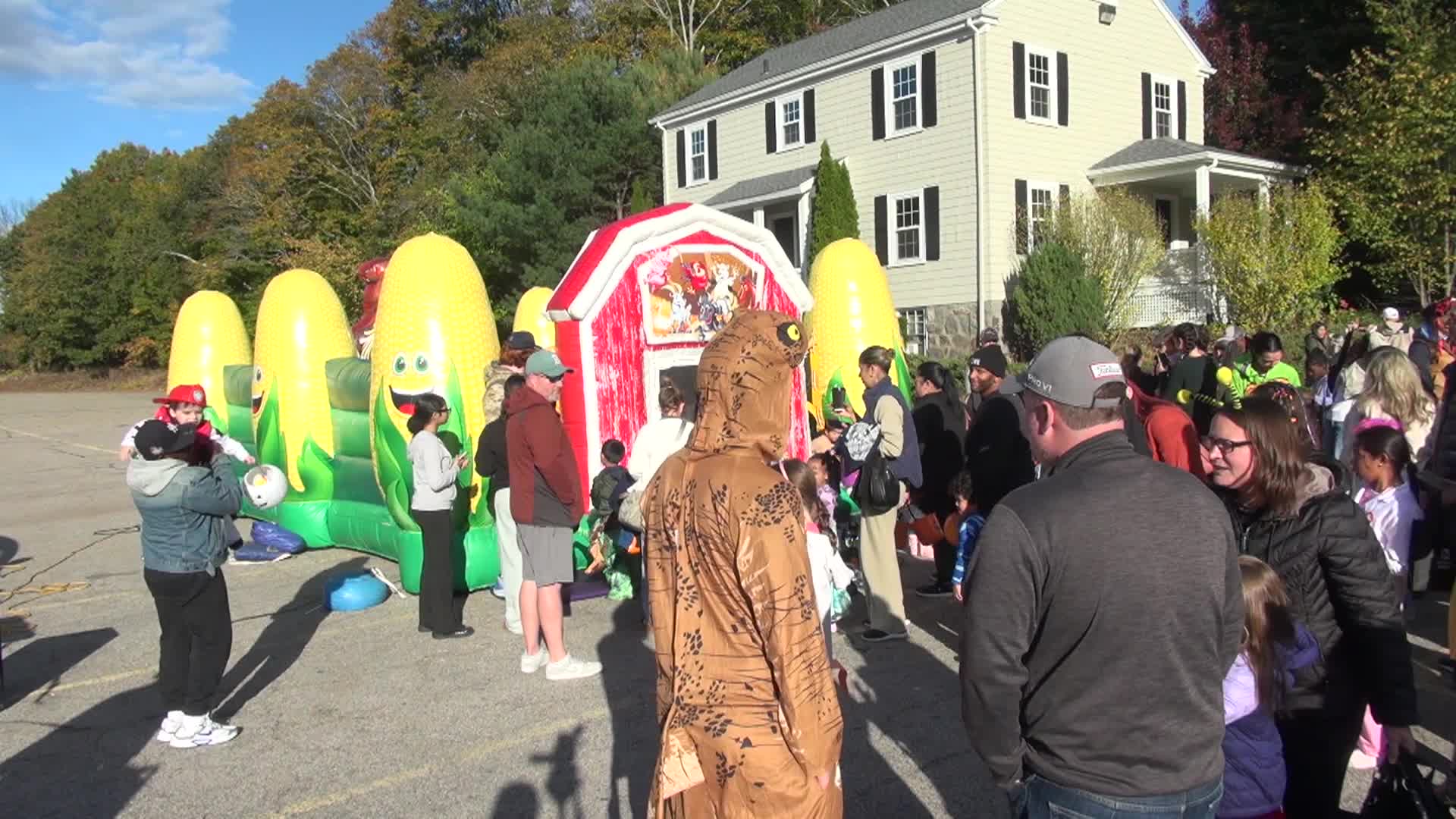 Thumbnail image for DEDHAM SQUARE CIRCLE "TRUNK or TREAT" - October 25,2025